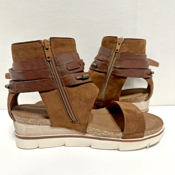 Pierre Dumas Size 8.5 Brown Sandals - Picture 6 of 9